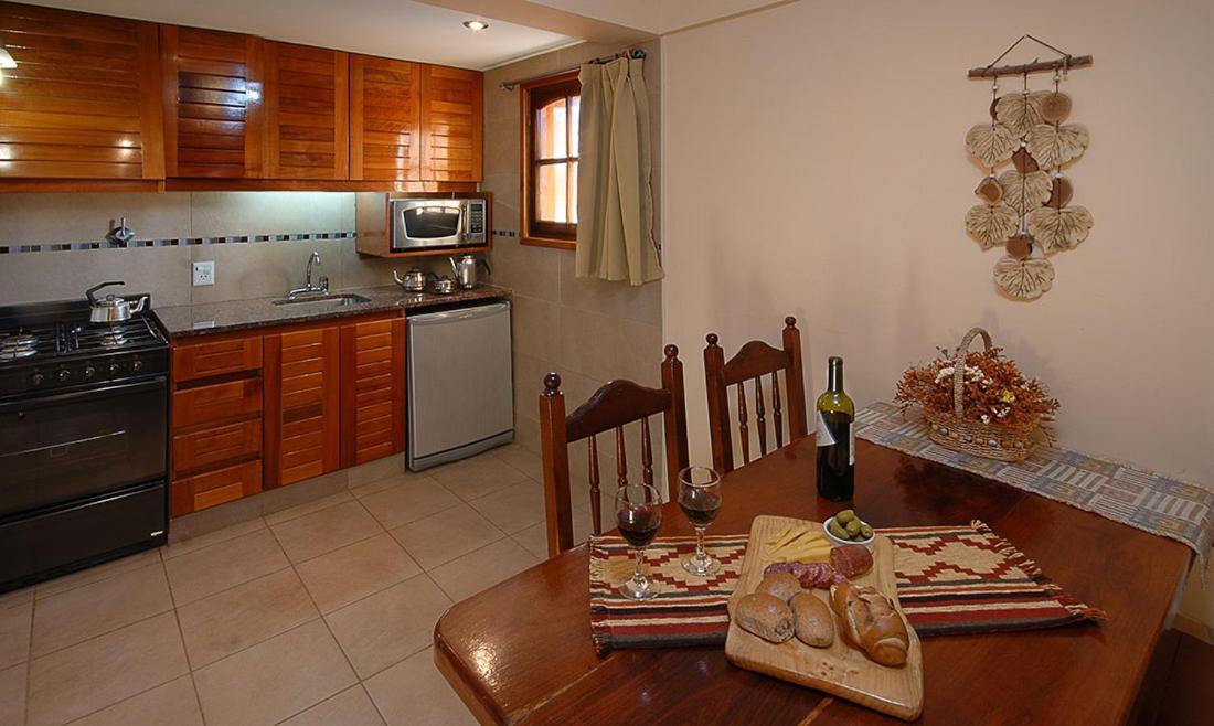 Hotel Lejano Nahuel à San Carlos de Bariloche Extérieur photo